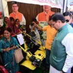 विपक्ष के विधायक भी हुए सीएम धामी के मुरीद,कांग्रेस विधायक ने मंच से की खुलकर तारीफ